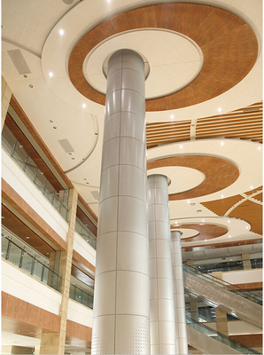 مركز تسوق سقف معدني من الألومنيوم يبلغ الحد الأقصى لطول اللوحة 5000 مم لوحة أو واجهة صلبة