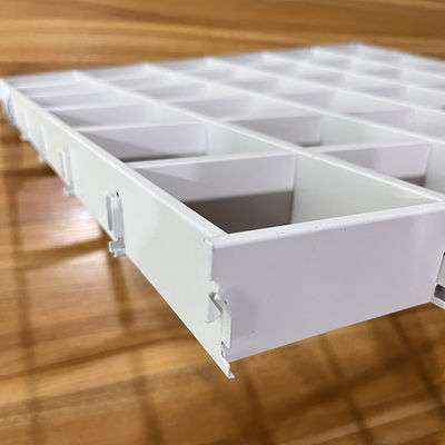 الألومنيوم 595x595mm بلاط السقف الشبكي للتسوق حسب الطلب الحجم