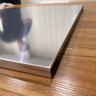 600x600mm الألومنيوم سقف معدني غير تثقيب Aodnized نصف مرآة الألومنيوم هوك على اللوحة