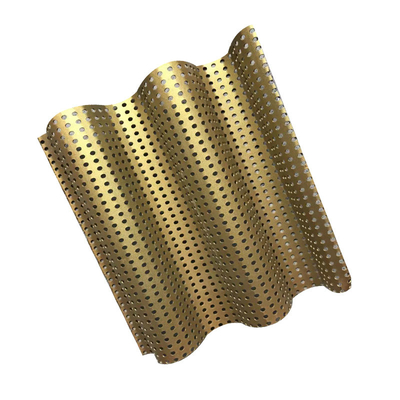 موجة جيبية 600x630x2.0mm لوحة الألومنيوم المموج مع ثقب قطرها 10 مم