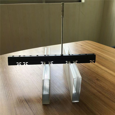 50x100mm السقف المعدني الألومنيوم المعلق U على شكل نظام السقف الصوتي