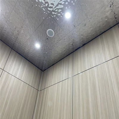 600x600mm تموج الماء الفولاذ المقاوم للصدأ لوحة السقف حافة حادة