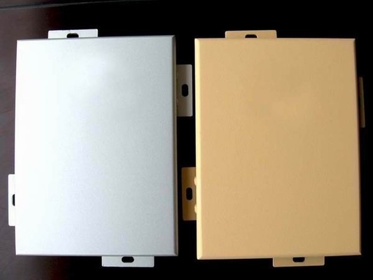 1500 * 4000mm هوك على القشرة السقف المعدني الألومنيوم لمحطة المترو