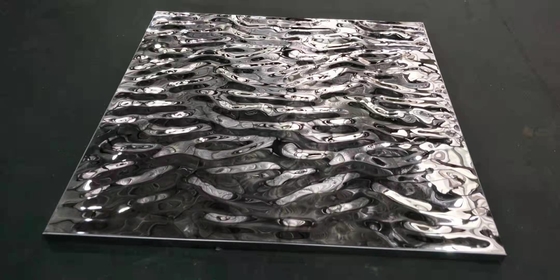 30mm الألومنيوم سقف معدني المجلفن الصلب تموج الماء هوك على السقف 600 * 1320mm