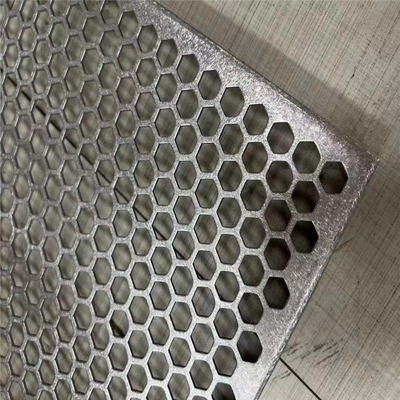 600X600mm لوحة الألومنيوم سداسية مثقبة للواجهة المعدنية لبناء الكسوة